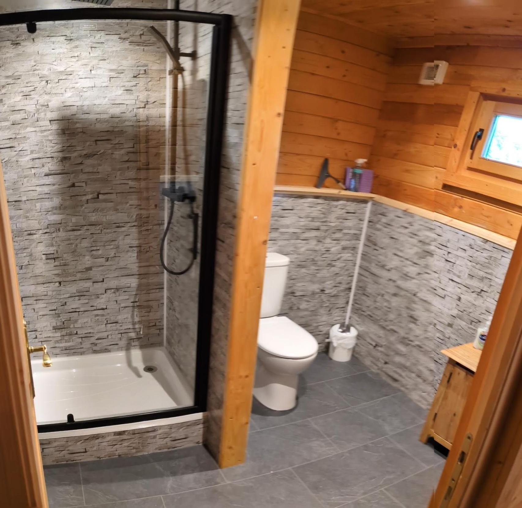 Rustic Lodge Retreat At Riverview Holiday Park Newcastleton Экстерьер фото
