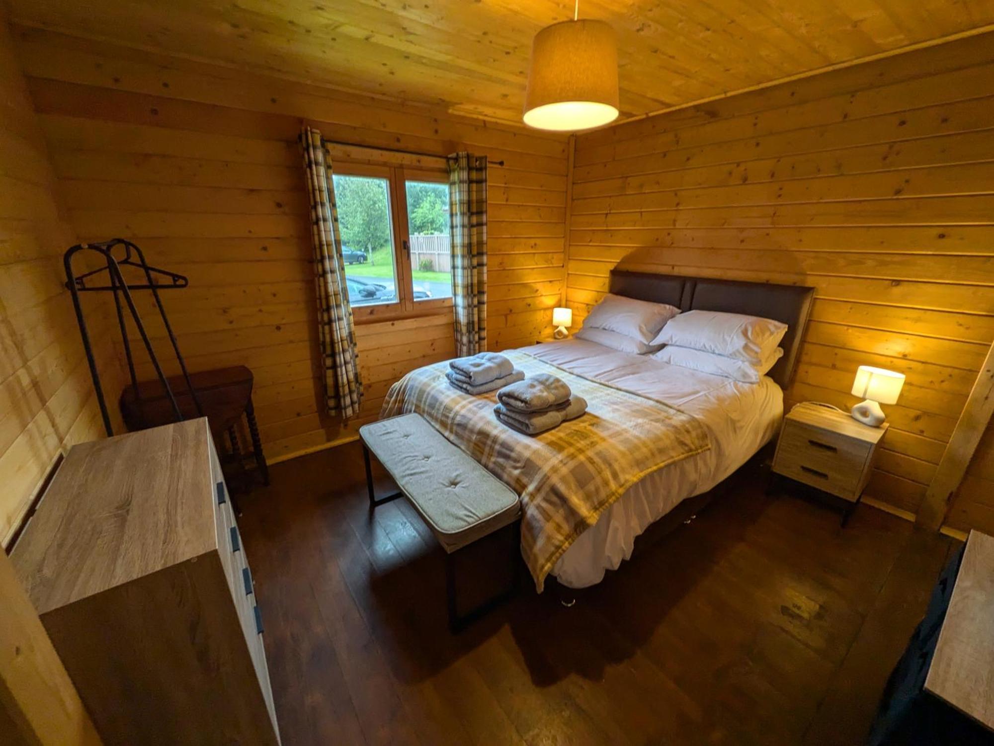 Rustic Lodge Retreat At Riverview Holiday Park Newcastleton Экстерьер фото