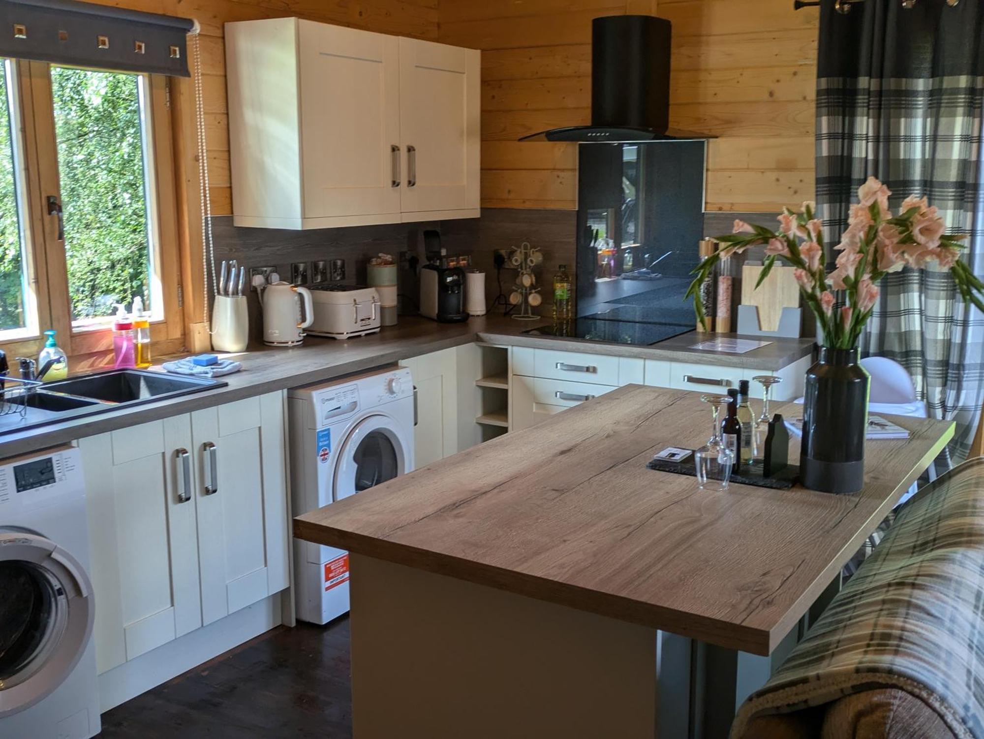 Rustic Lodge Retreat At Riverview Holiday Park Newcastleton Экстерьер фото