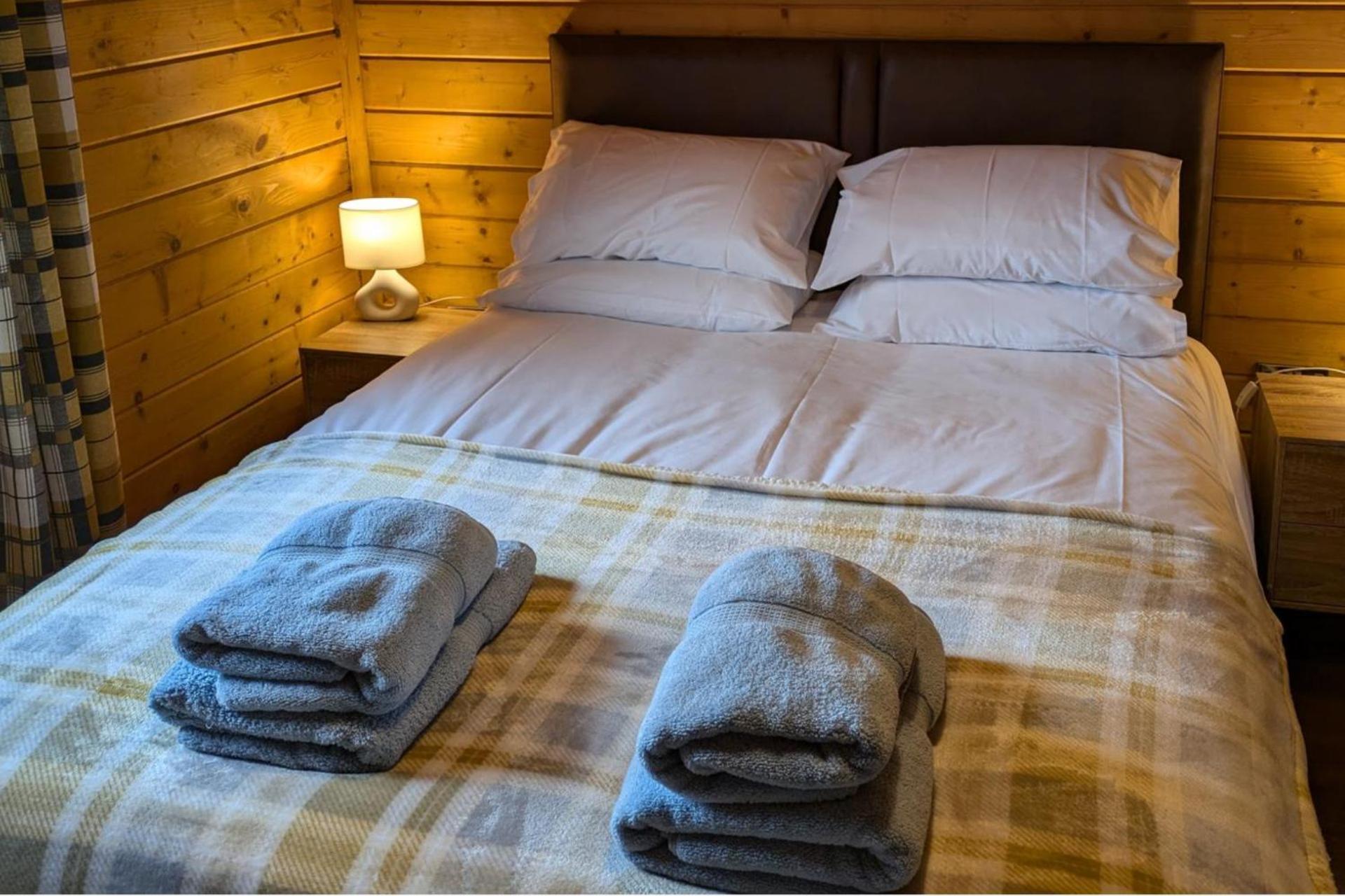 Rustic Lodge Retreat At Riverview Holiday Park Newcastleton Экстерьер фото